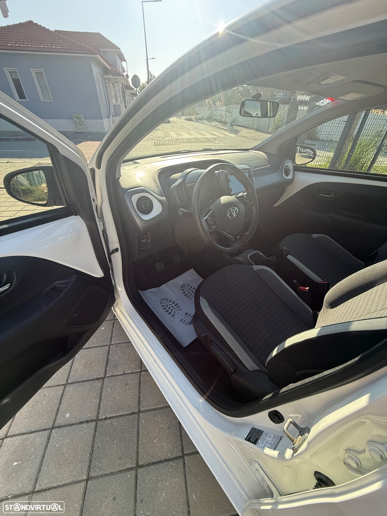 Toyota Aygo 1.0 X-Play+X-Touch - 14