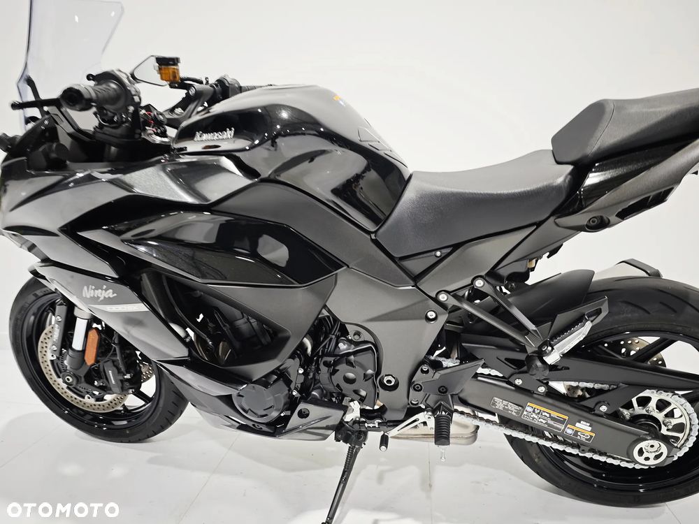 Kawasaki Ninja 1000 SX - 16