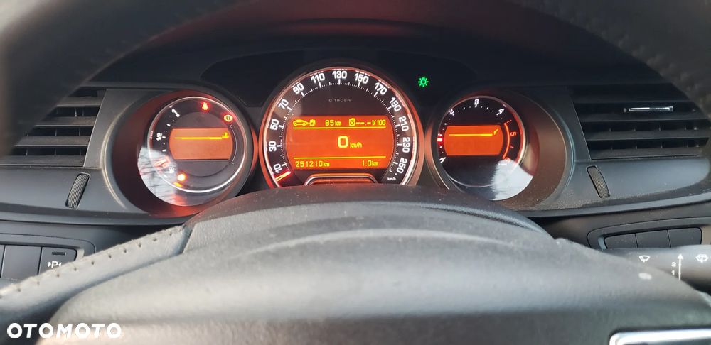 Citroën C5 2.0 HDi Confort - 9