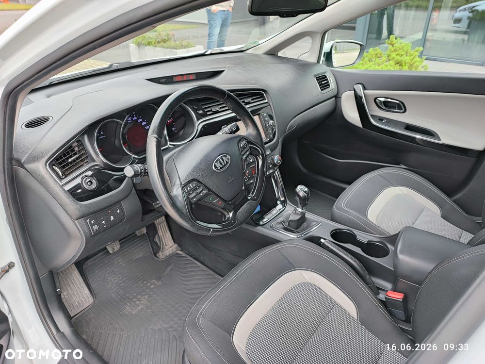 Kia Ceed - 3