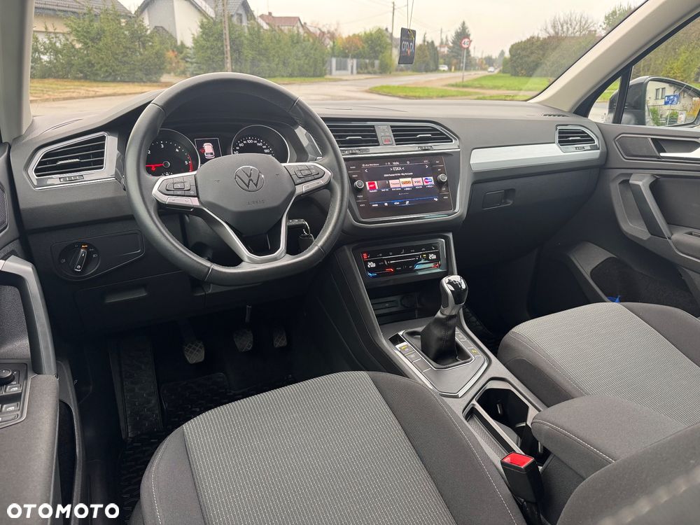 Volkswagen Tiguan 2.0 TDI SCR ACTIVE - 27