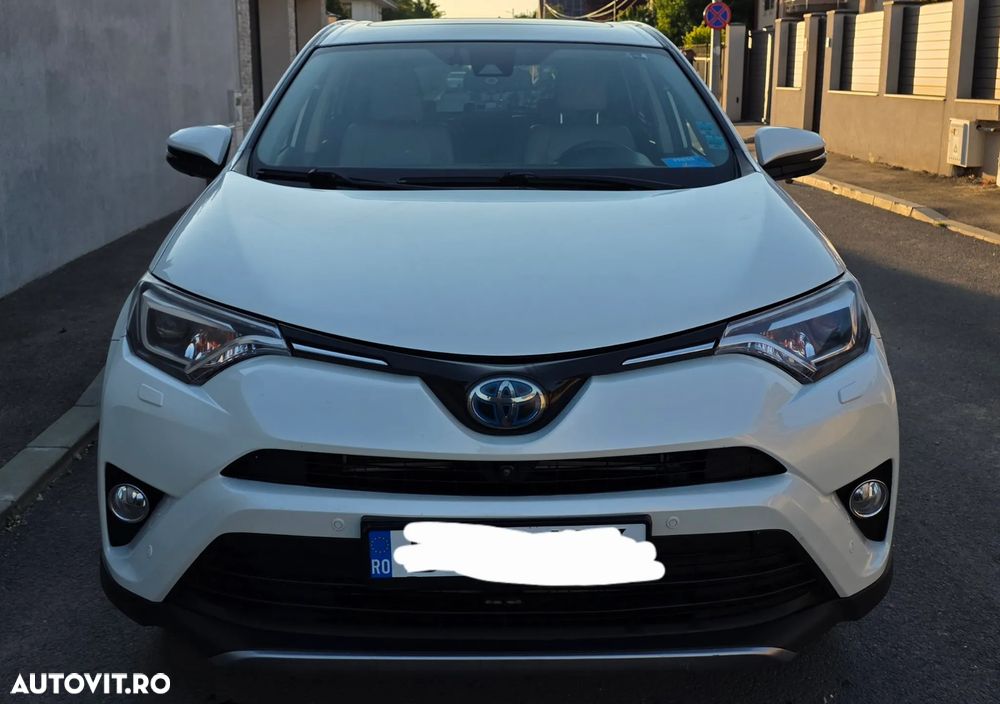 Toyota RAV4 - 1