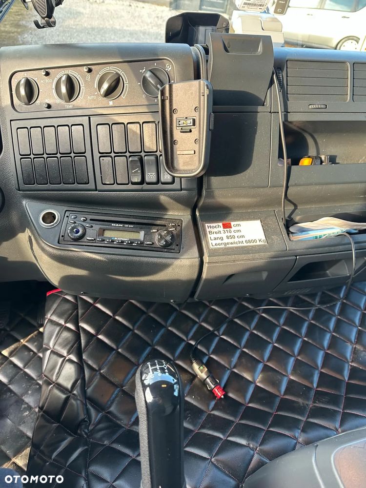 MAN TGL 12.240 4X2 BL - 9