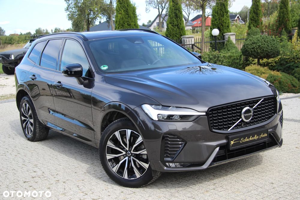Volvo XC 60 B4 D AWD Plus Dark - 6