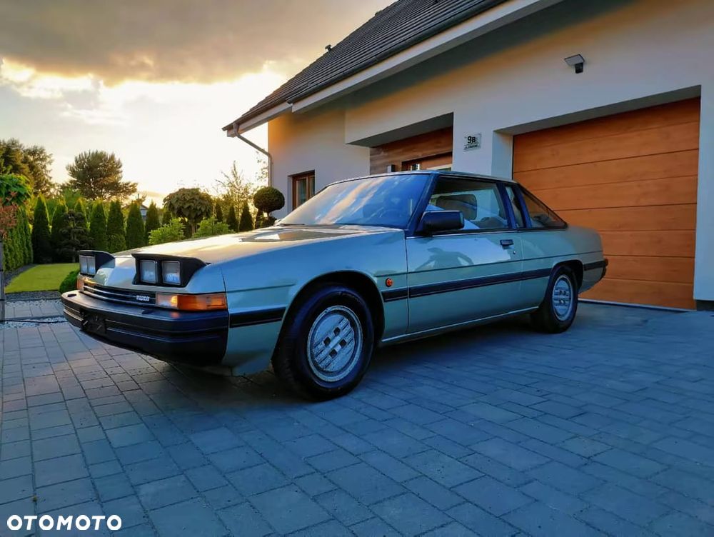 Mazda 929 - 1