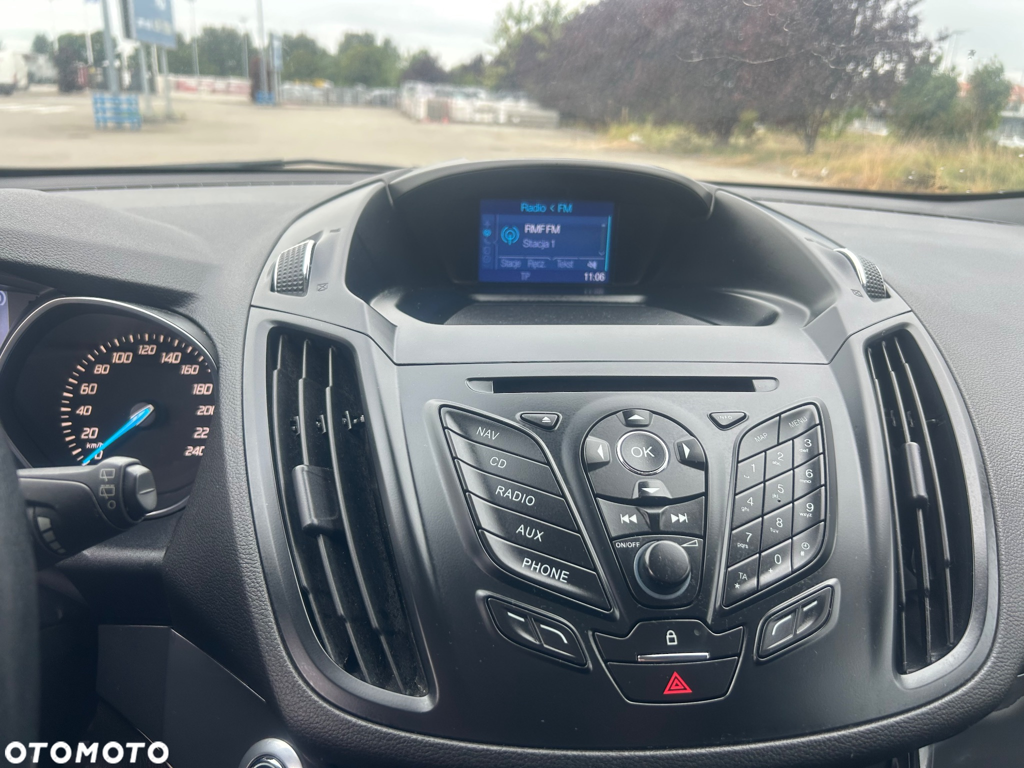 Ford Kuga - 17
