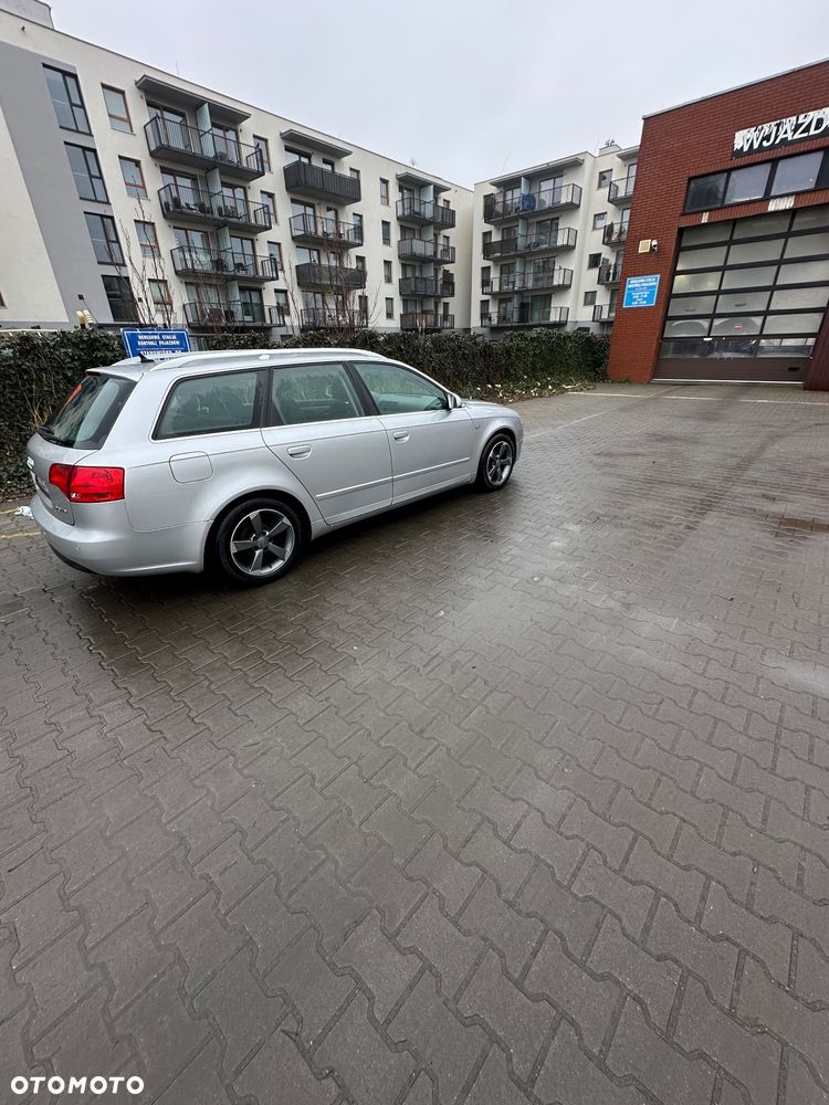 Audi A4 Avant 2.0 TDI - 7