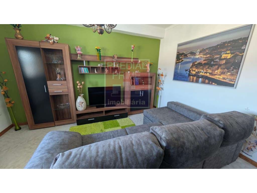 EXCELENTE APARTAMENTO T3 EM VALE DE CAMBRA - Grande imagem: 4/36