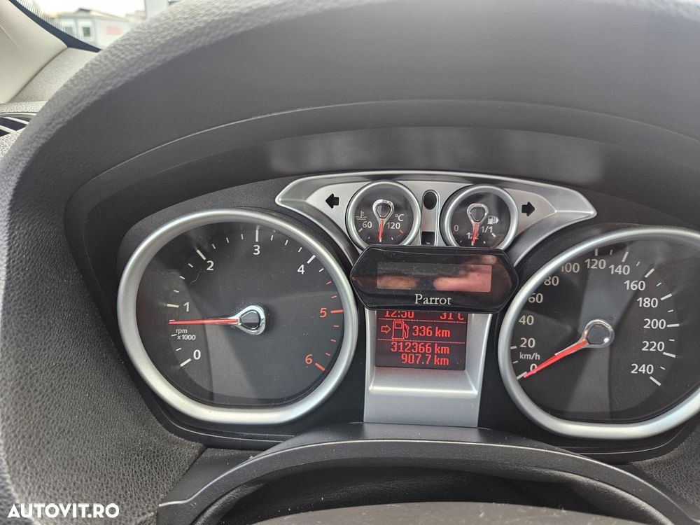 Ford Kuga 2.0 TDCi 4x4 Titanium - 11