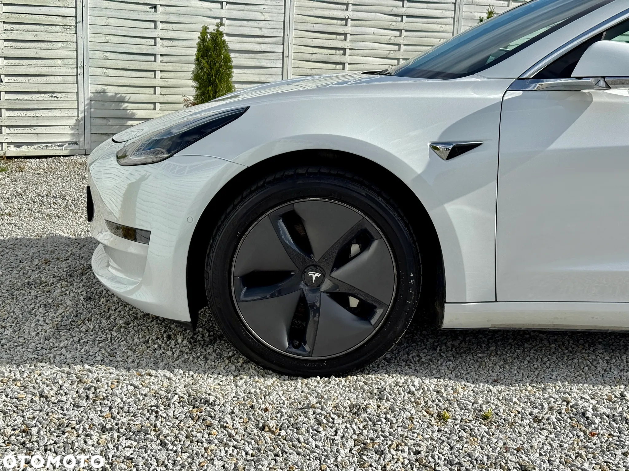 Tesla Model 3 Langstreckenbatterie Allradantrieb Dual Motor - 21