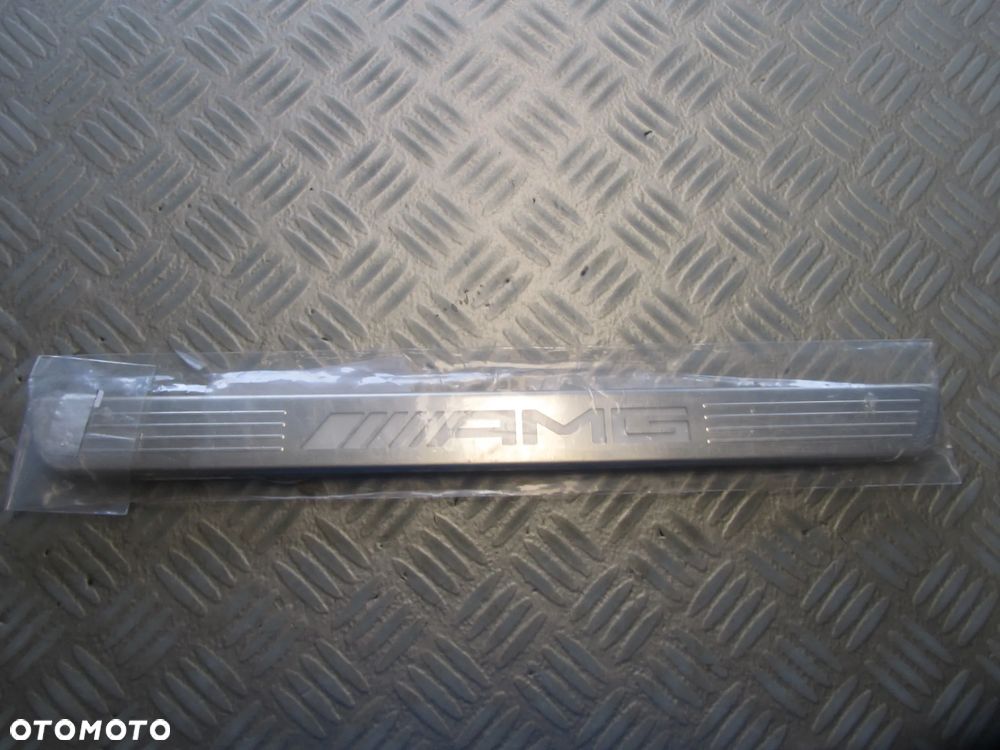 listwa 1766805800 - 3