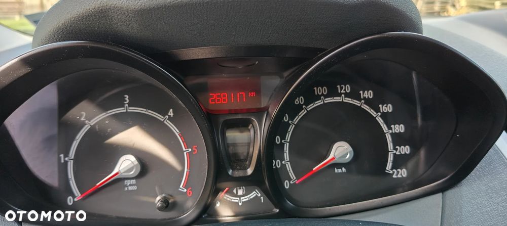 Ford Fiesta 1.6 TDCi DPF Gold X (SVP) - 8