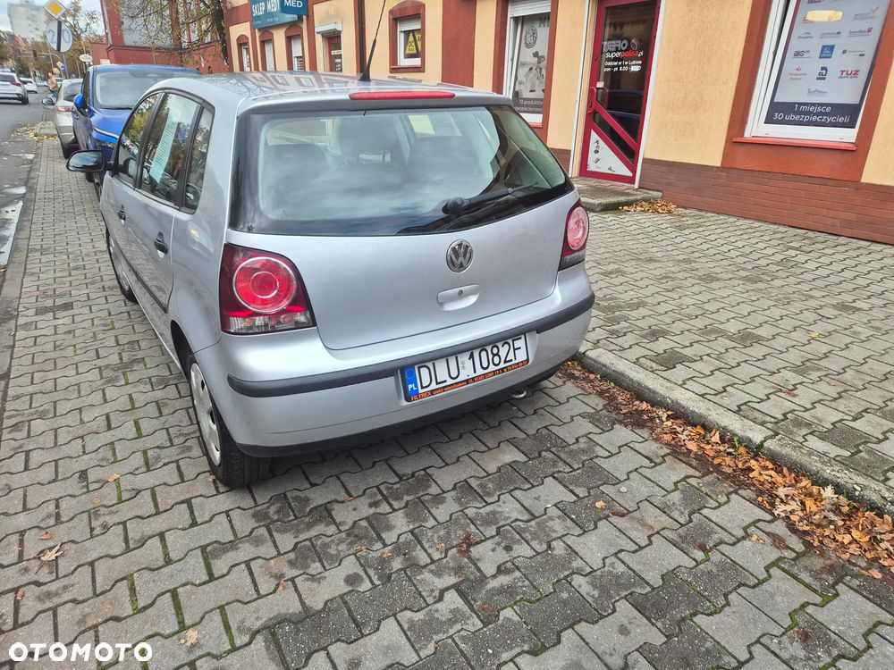 Volkswagen Polo - 2