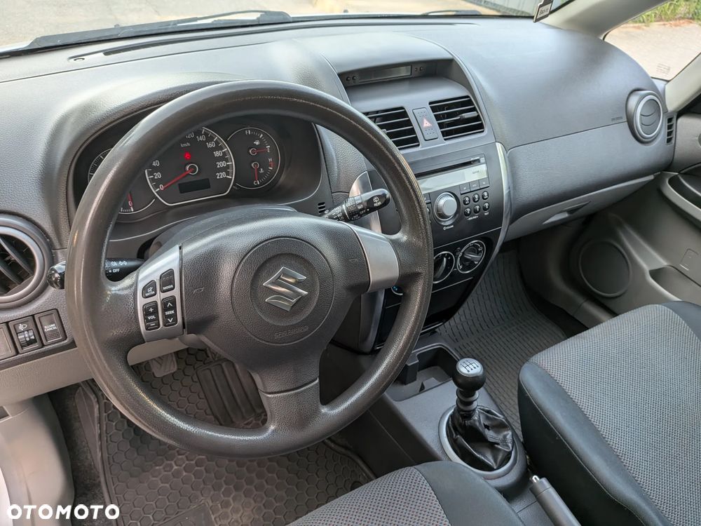 Suzuki SX4 - 7