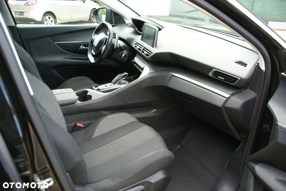 Peugeot 3008 - 16