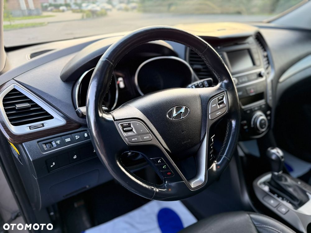 Hyundai Santa Fe 2.0 T Sport Utility - 26
