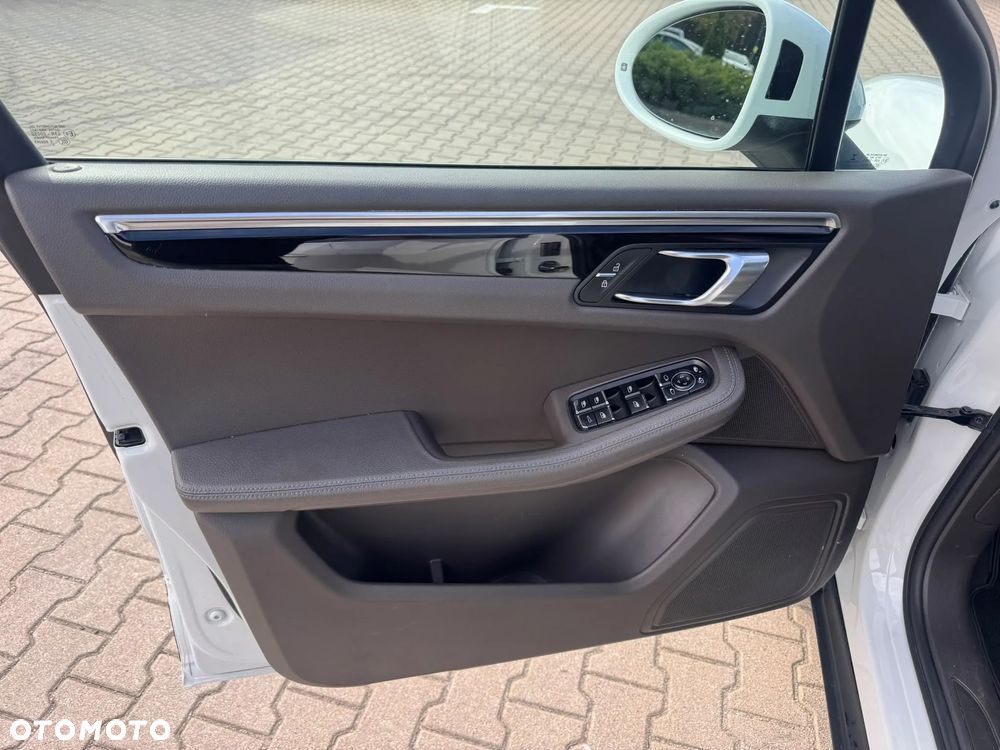 Porsche Macan PDK - 11