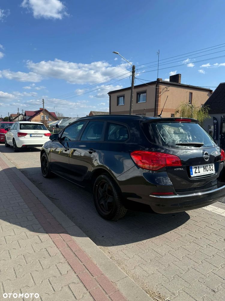 Opel Astra 1.4 Turbo - 2