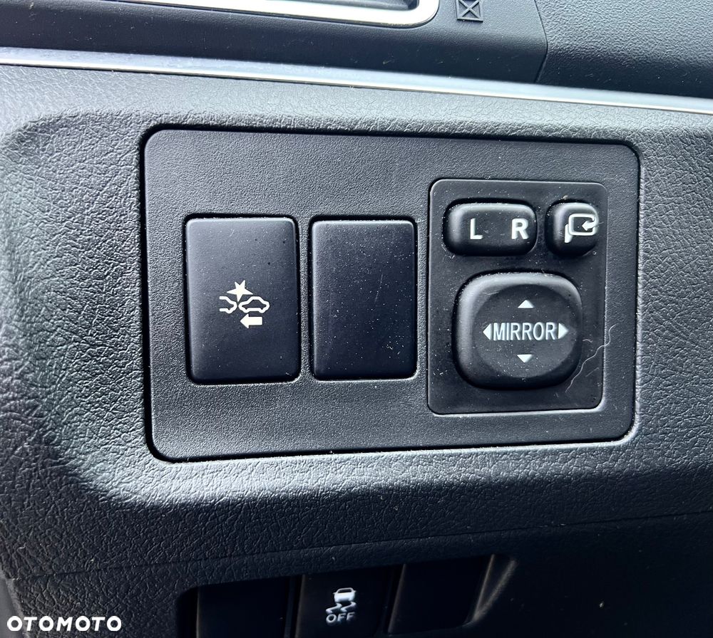 Toyota Verso 1.8 Premium EU5 MS - 37