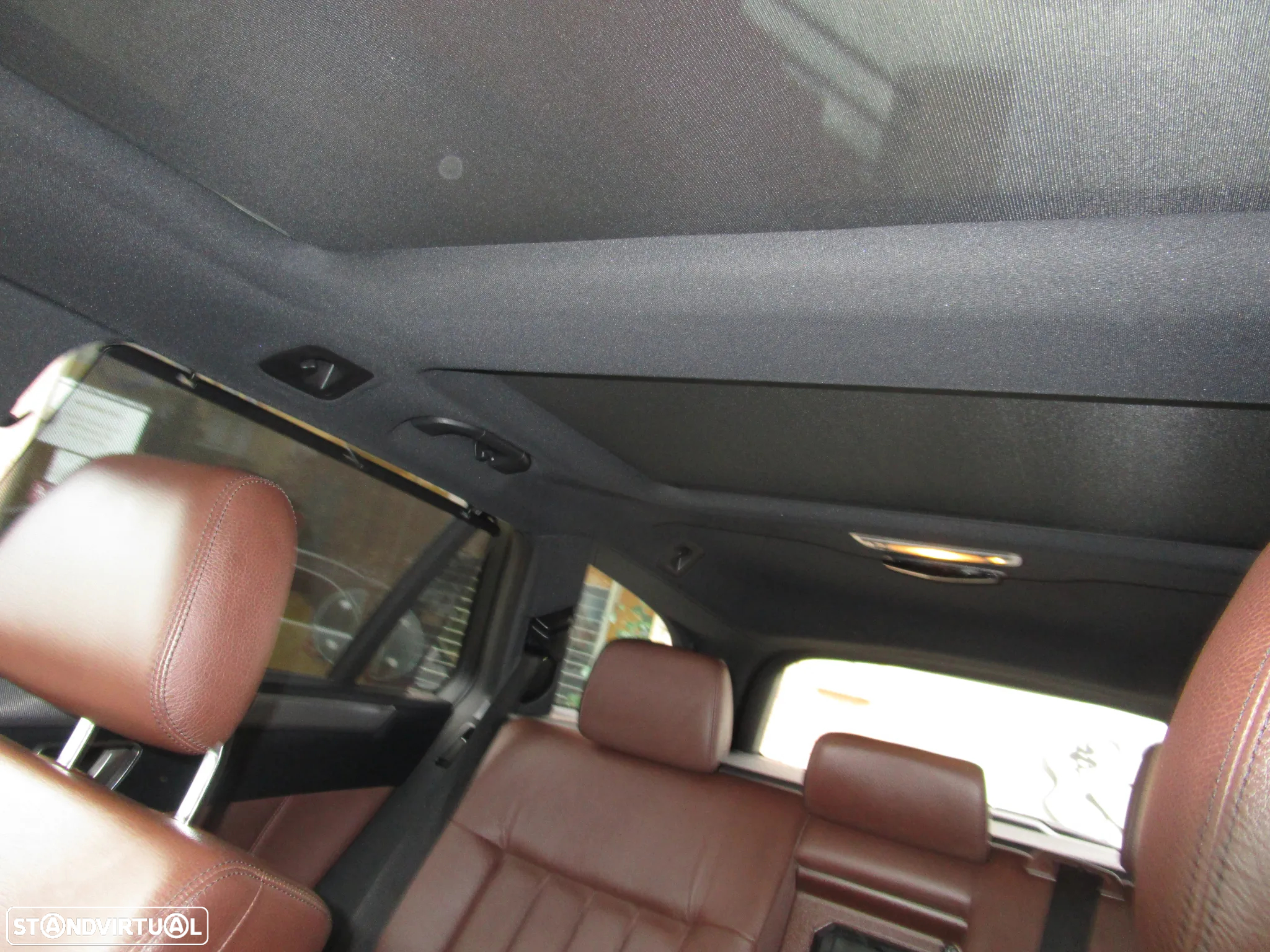 Mercedes-Benz E 300 Bluetec Hybrid Avantgarde - 25