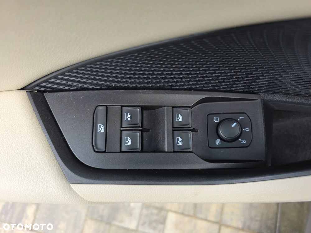 Skoda Octavia 2.0 TDI Style DSG - 27