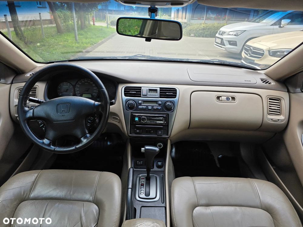 Honda Accord 3.0 V6 EX - 33