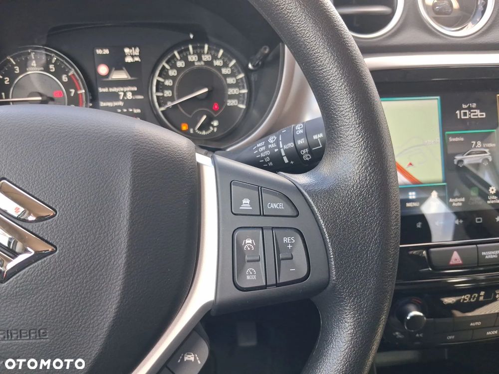 Suzuki Vitara 1.4 Boosterjet mHEV Premium 2WD - 33
