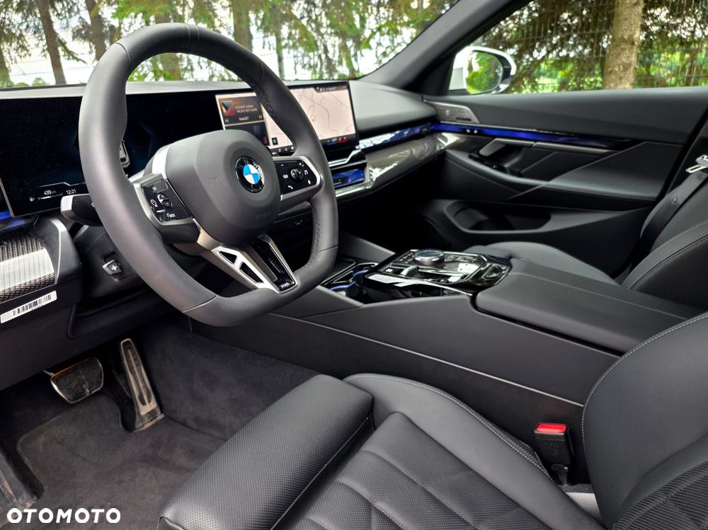 BMW Seria 5 540d xDrive mHEV M Sport - 13