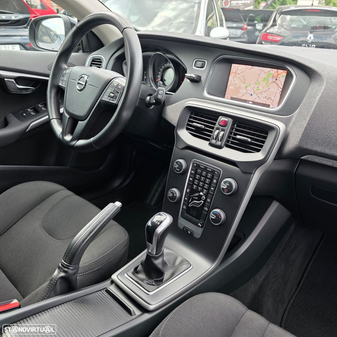 Volvo V40 Cross Country 2.0 D2 - 32
