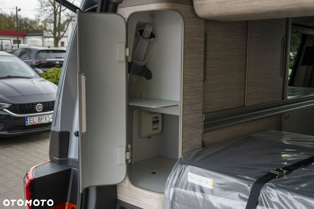 Volkswagen California - 13