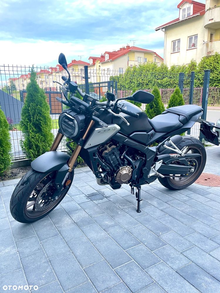 Honda CB - 2