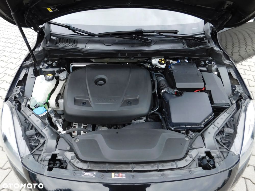 Volvo V40 T2 Kinetic - 19