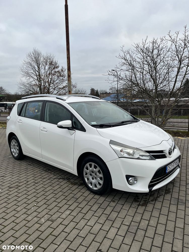 Toyota Verso 2.0 D-4D Active - 3