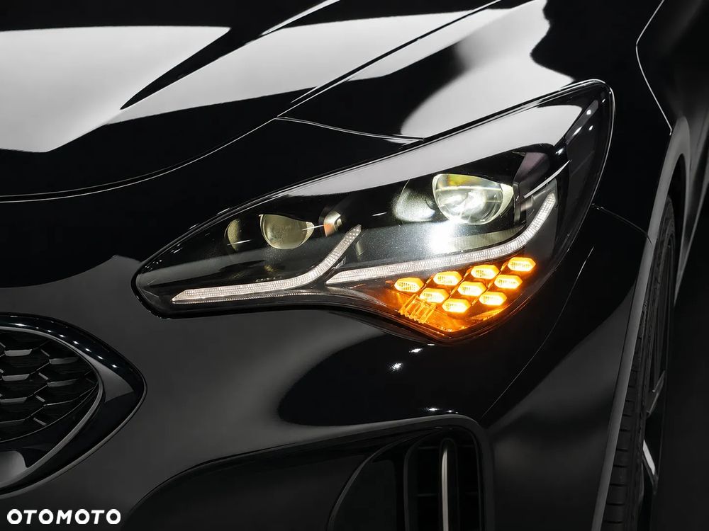 Kia Stinger - 7