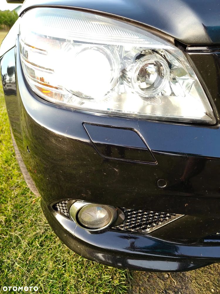 Mercedes-Benz Klasa C 220 CDI BlueEff Avantgarde - 21