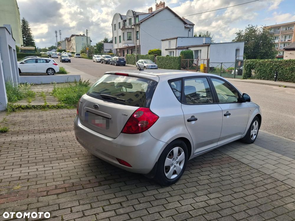 Kia Ceed 1.6 Crdi Comfort - 40