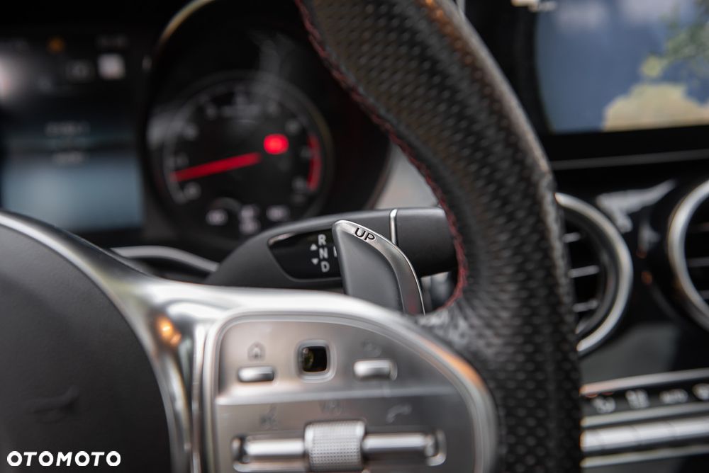 Mercedes-Benz Klasa C AMG 43 4Matic 9G-TRONIC - 22