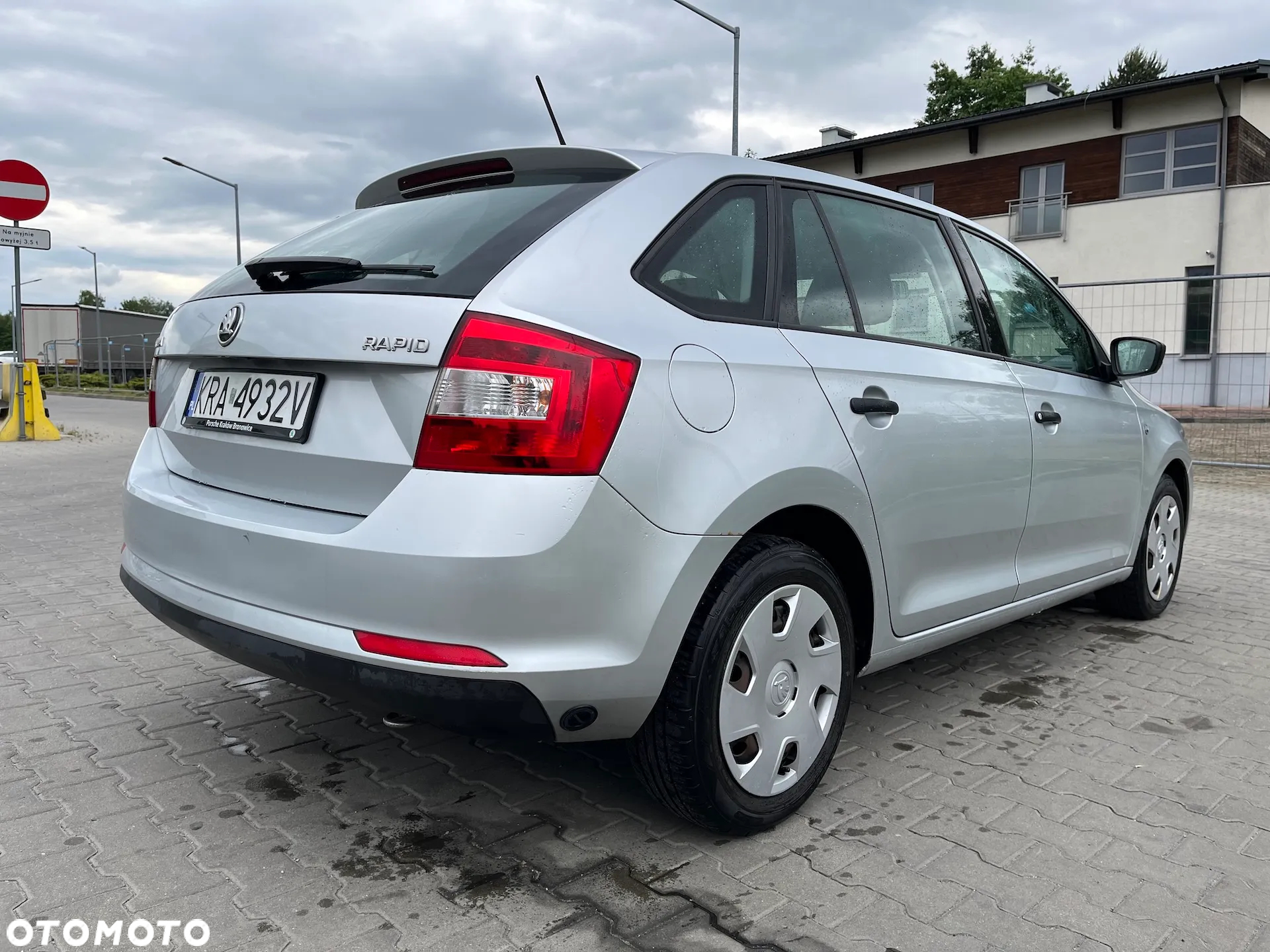 Skoda RAPID 1.2 Active - 7