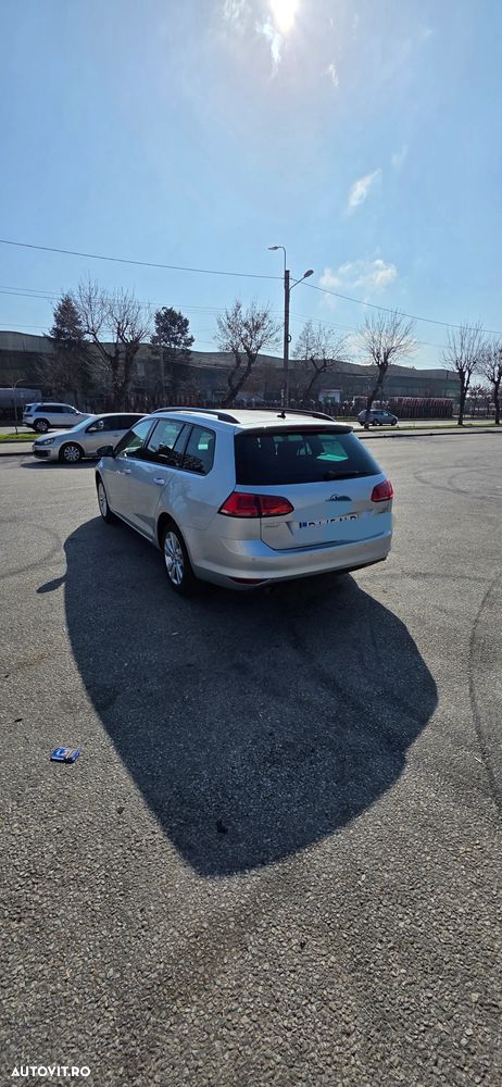 Volkswagen Golf 1.6 TDI BlueMotion Technology Lounge - 29