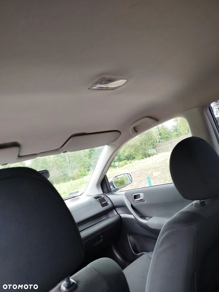 Honda Civic 1.6i ES - 17