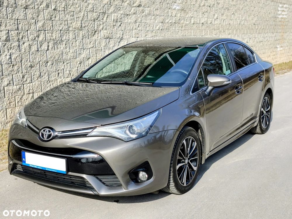 Toyota Avensis 2.0 D-4D Prestige - 1