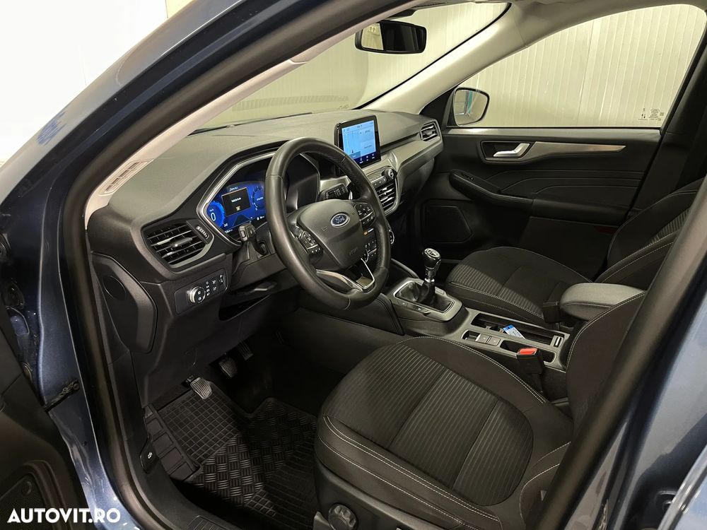 Ford Kuga 1.5 EcoBoost FWD Titanium - 6