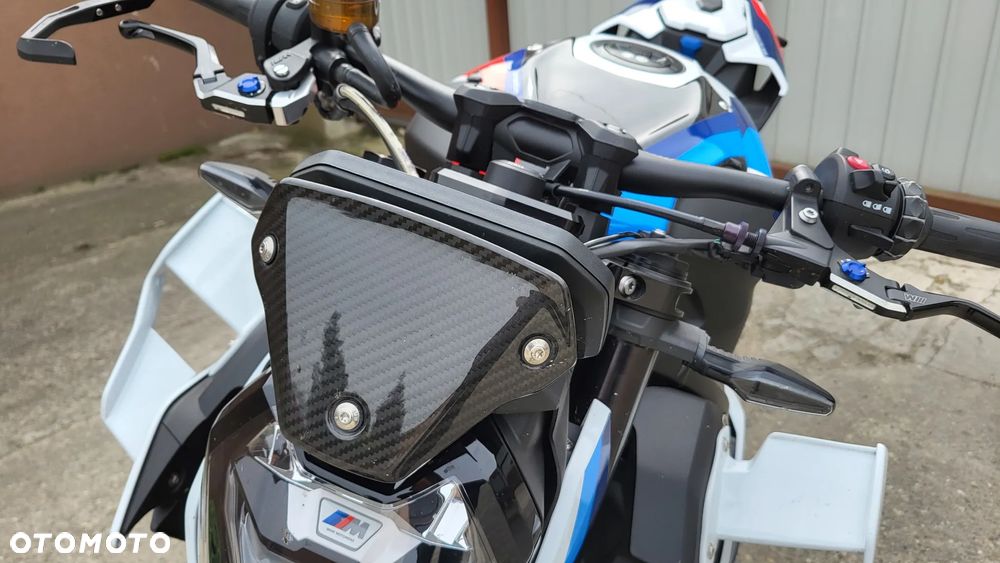 BMW S - 5