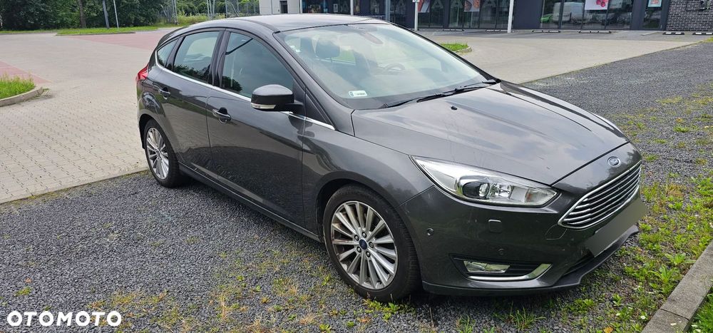 Ford Focus 1.5 EcoBoost Titanium ASS - 3