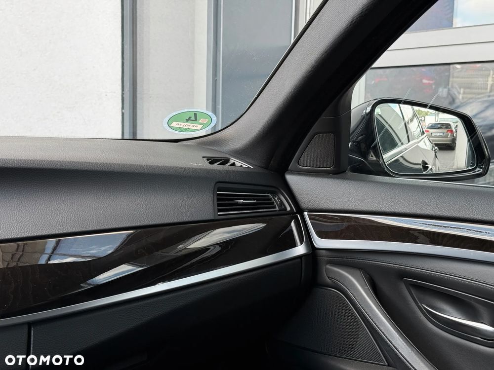 BMW Seria 5 520d xDrive Luxury Line - 18