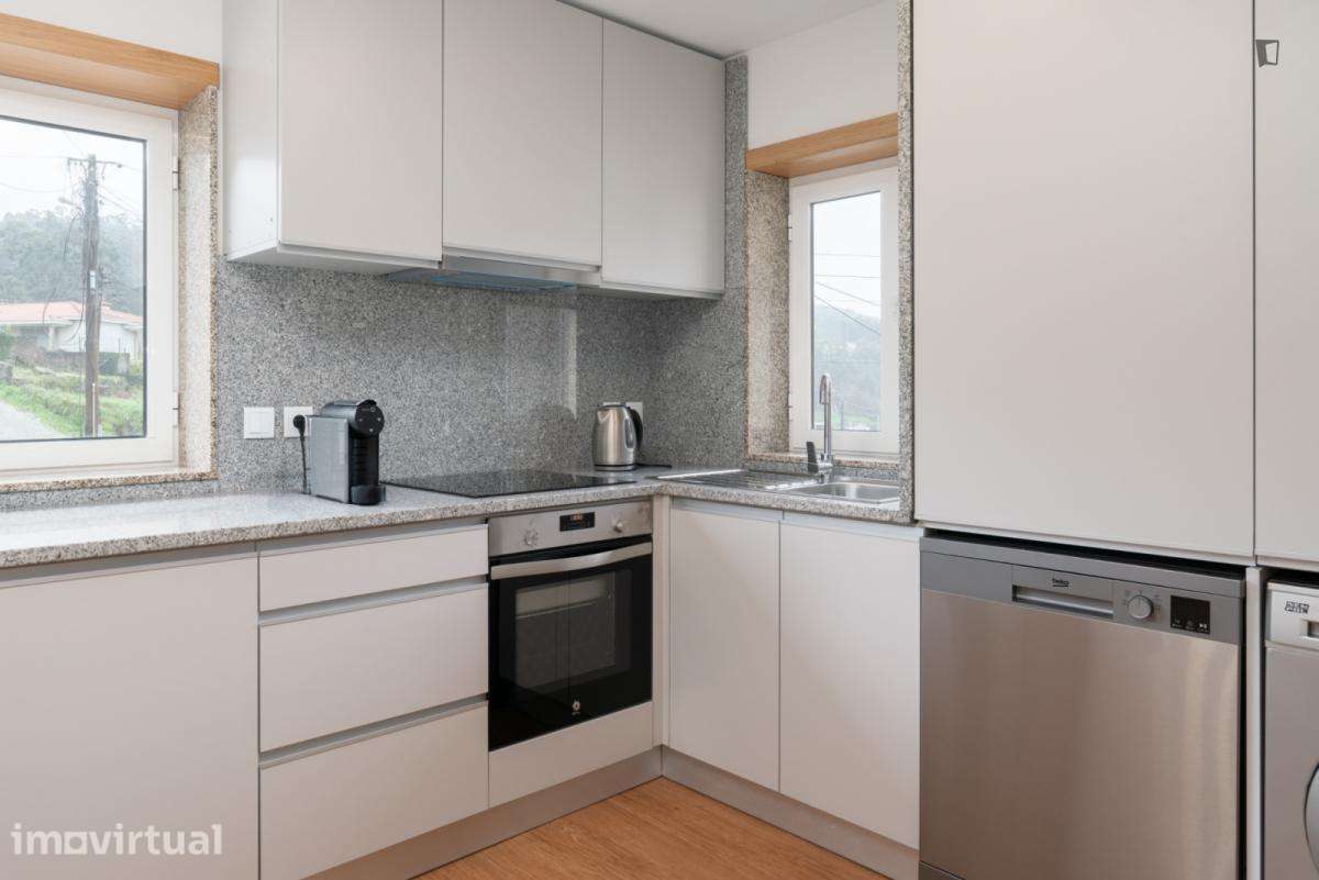 Apartamento com 2 quartos - localizado em Paredes de Ferreira Porto - Grande imagem: 4/36