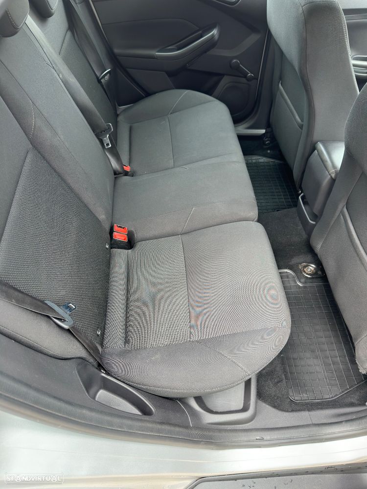 Ford Focus 1.5 TDCi ST-Line - 13