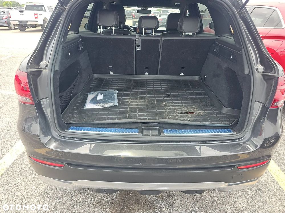Mercedes-Benz GLC 250 4Matic 9G-TRONIC Exclusive - 13
