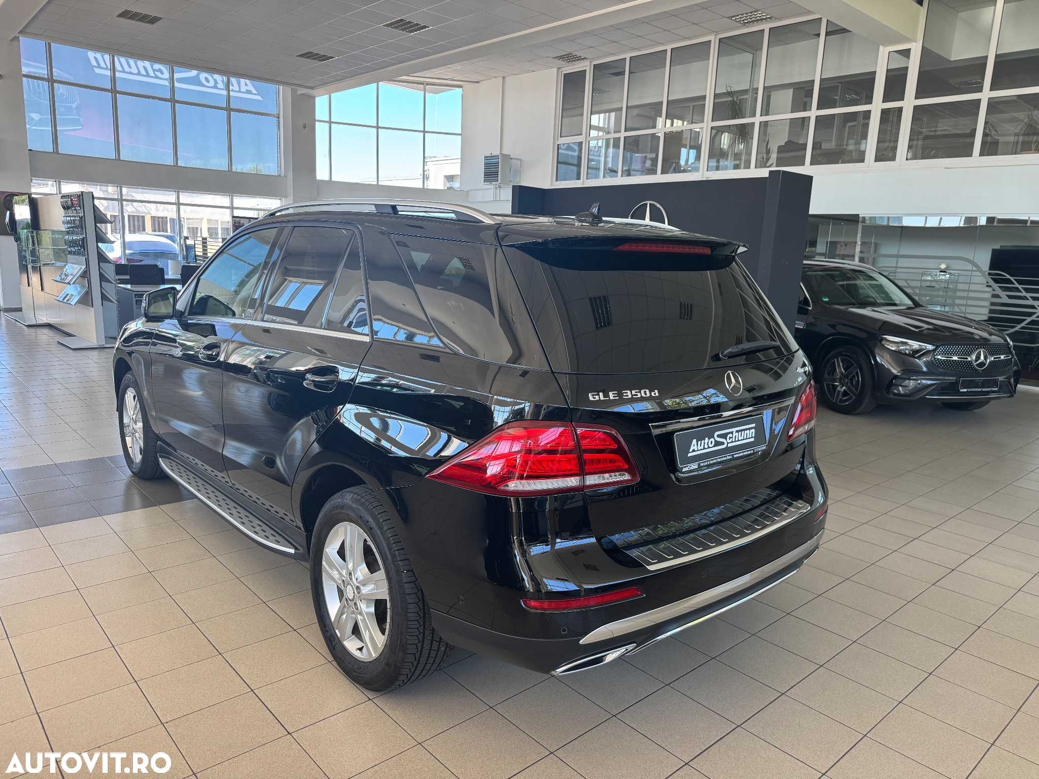 Mercedes-Benz GLE 350 d 4Matic 9G-TRONIC Exclusive - 9