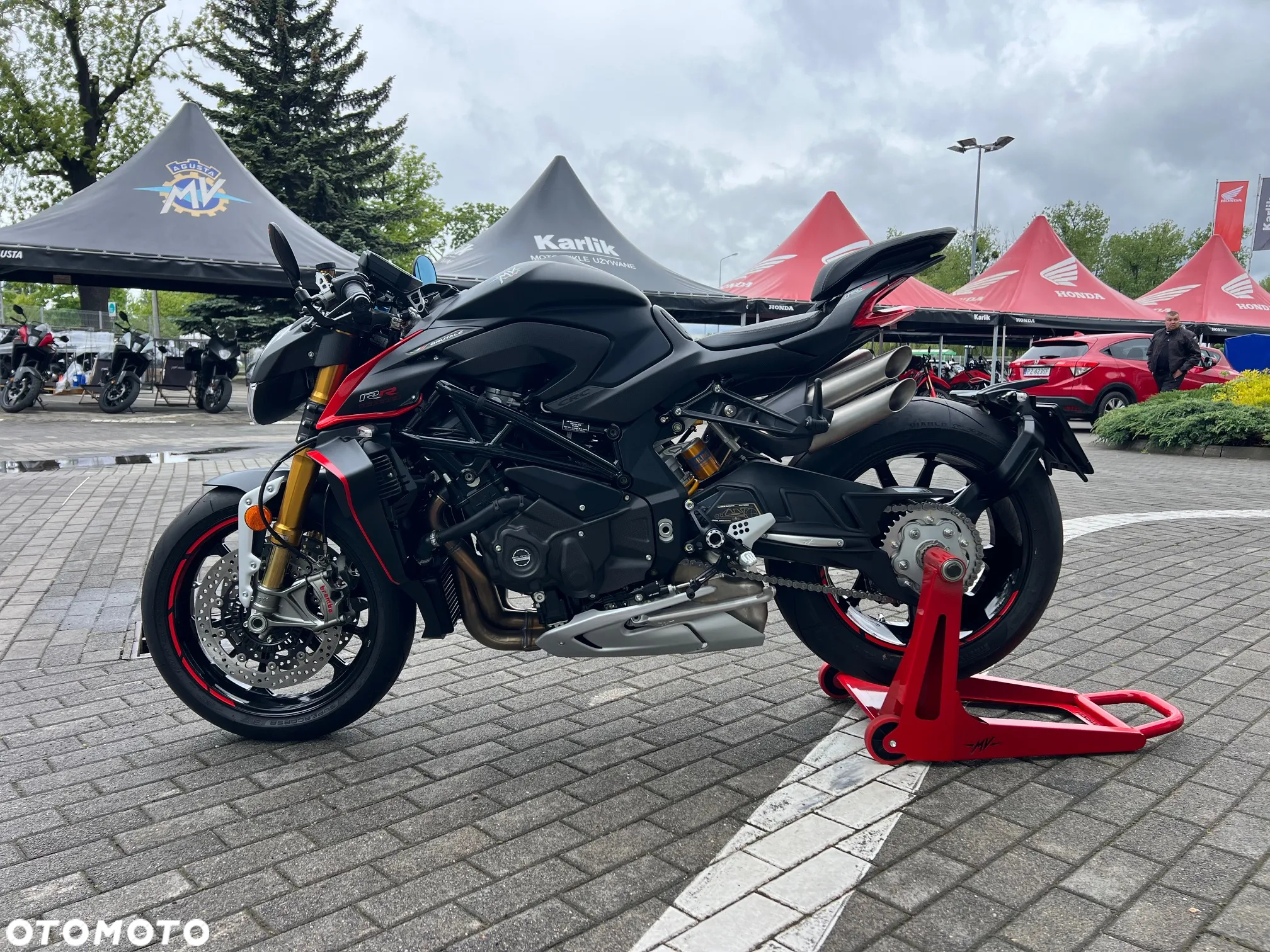 MV AGUSTA Brutale - 7